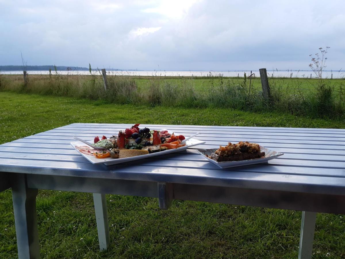 Ostseehotel Hunhoi Niesgrau Esterno foto